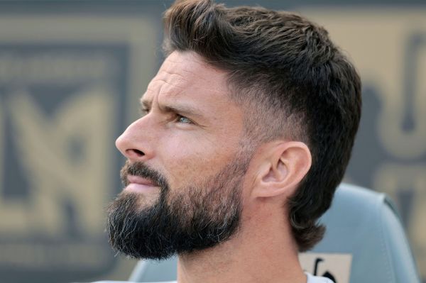 زندگی جدید ژیرو در ام ال اس همراه با زلزله و سرقت خانه