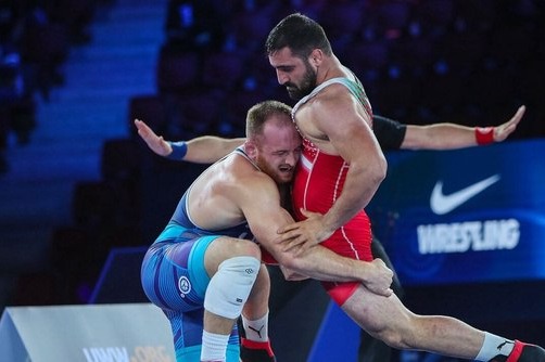 کشتی آزاد رنکینگ جهانی مبارزه گلیج و اسنایدر در دور اول