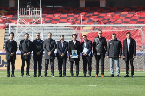  گزارش تصویری  ورود تیم داوری دربی به ورزشگاه آزادی