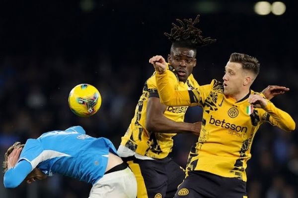  نبرد بالانشینان برنده نداشت  طارمی بازی نکرد