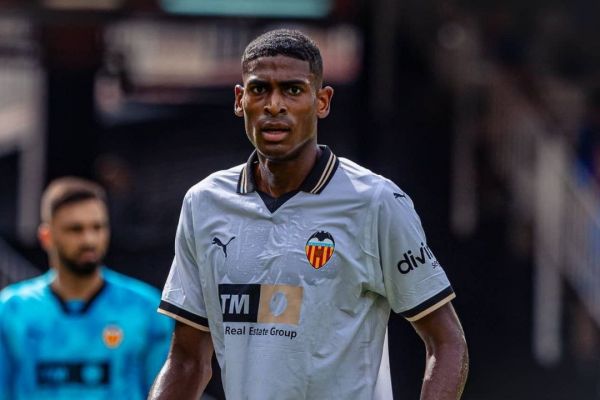  یوونتوس به دنبال خرید مدافع آینده‌دار اسپانیایی