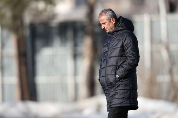  درخواست کارتال برای بازگشت مترجم سابق