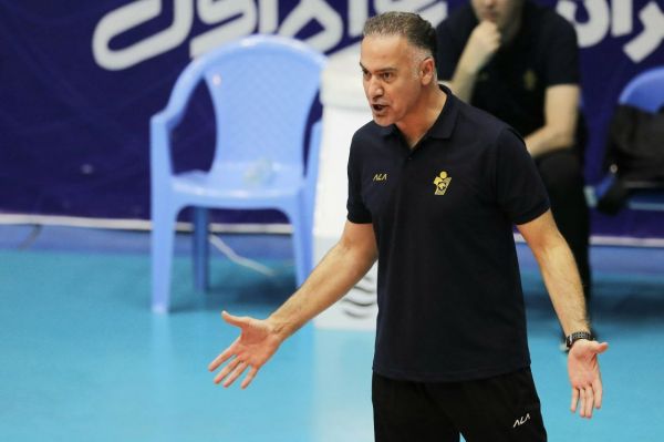  اکبری  خودمان خواستیم در پلی‌آف با شهداب بازی کنیم