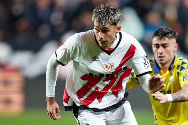  رقابت تاتنهام و بارسلونا بر سر مدافع راست تیم لالیگایی