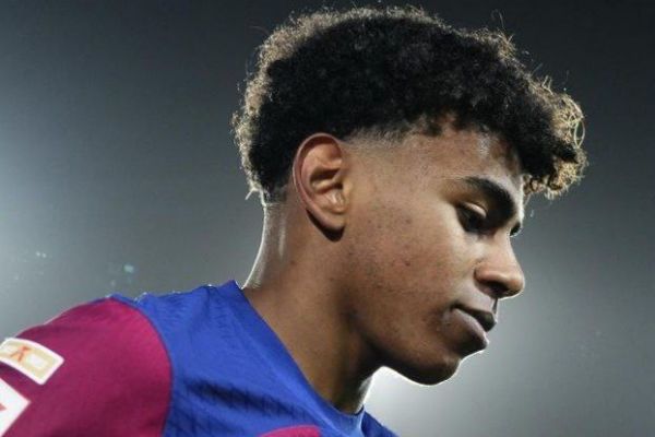  جلسه تمدید قرارداد ستاره بارسلونا در لیسبون