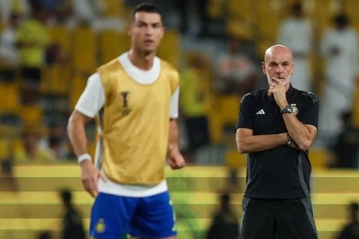 استقلال حکم اخراج گرانترین مربی آسیا را امضا میکند