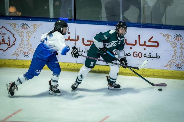  ام دات ار قهرمان لیگ هاکی روی یخ بانوان شد