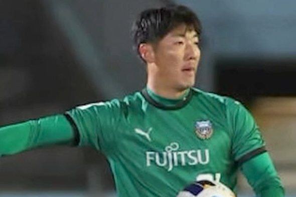 مورد عجیب دروازهبان ژاپنی؛ یک بازی در ۹ فصل حضور در کاوازاکی