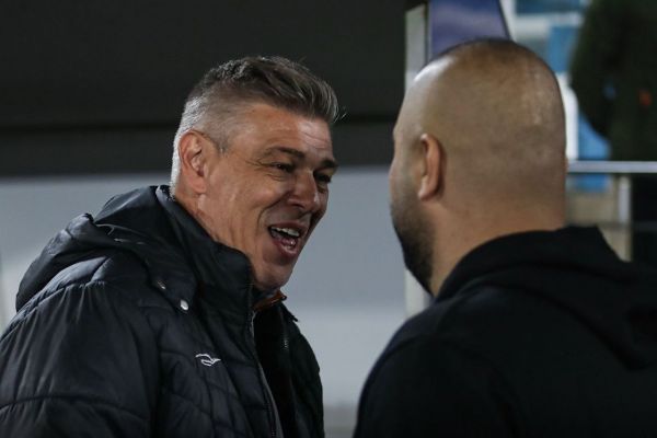 سوال روز آیا مرد صربستانی، نساجی را نگه میدارد