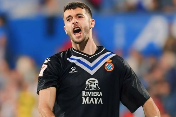 آرسنال نزدیکتر از بارسلونا به جذب دروازهبان اسپانیول