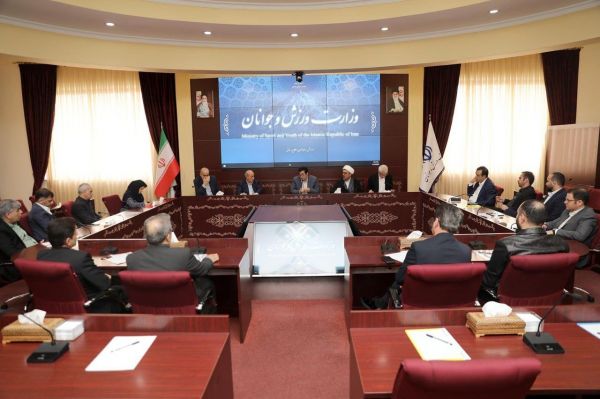  دیدار هیات رییسه فدراسیون فوتبال با وزیر ورزش و جوانان