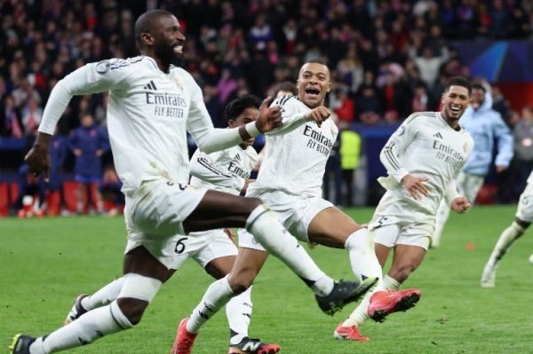  عکس؛ دویدن جالب رودیگر با بازیکنان رئال مادرید پس از صعود