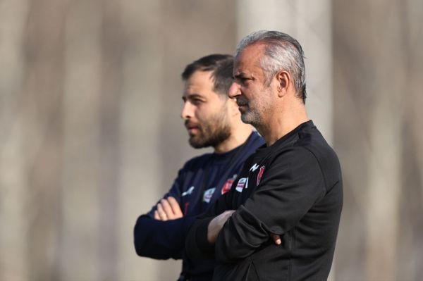 حضور سه مترجم در کادرفنی پرسپولیس