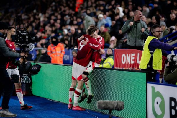  برد شیرین شیاطین سرخ با درخشش ستاره پرتغالی