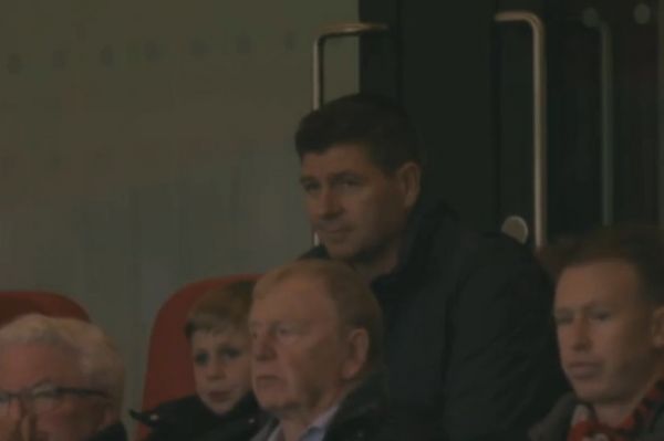  استیون جرارد و تماشای باخت تیمش از نزدیک