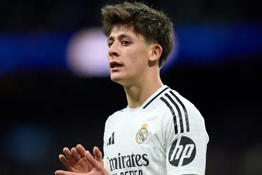 تمسخر بازیکن ترکیهای رئال مادرید در مقایسه شدن با مودریچ