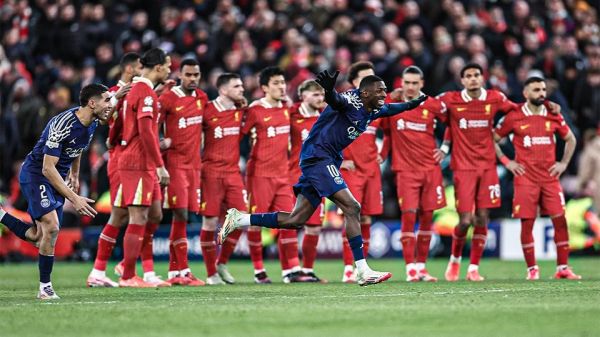  دو باخت تلخ برای لیورپول در فاصله پنج روز  عکس