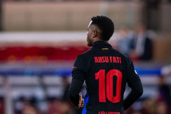  تنها بازیکن بارسلونا که قیمتی کمتر از فاتی دارد