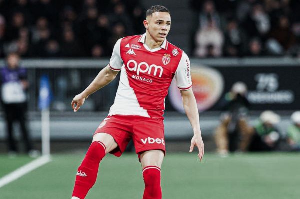  بارسلونا به‌دنبال جذب مدافع راست تیم ملی برزیل