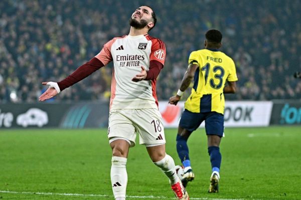  چند باشگاه بزرگ به‌دنبال خرید ستاره لیون