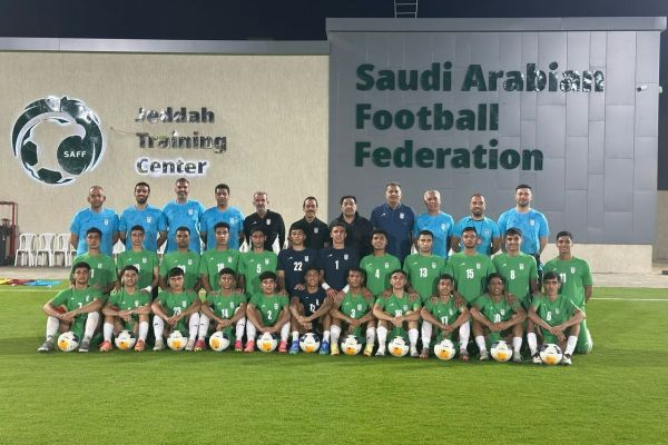  تمرین پر روحیه شاگردان چمنیان در نخستین تمرین جده