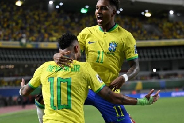  دفاع رودریگو از امباپه در مقابل ادعای نیمار