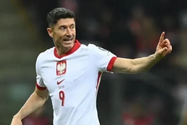  عصبانیت لواندوفسکی از تهمتی که به او زدند