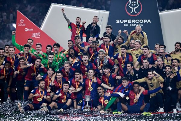  بازیکن بارسلونا که بر سر فلیک داد زده است