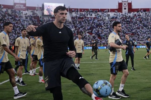  دروازه‌بان تیم ملی آرژانتین هم پاسخ رافینیا را داد