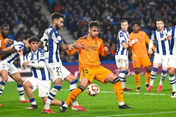  جزییات تمدید قرارداد مدافع محبوب رئال مادرید