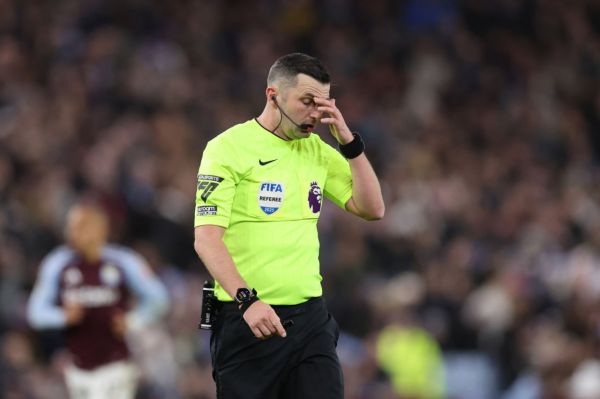  داوران انگلیسی چقدر دستمزد می‌گیرند