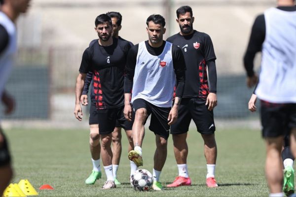 تمرین سرخپوشان در حضور پیشکسوت پرسپولیس