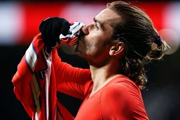  احتمال ادامه حضور ستاره فرانسوی در اتلتیکو مادرید