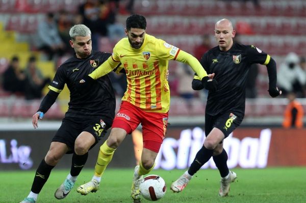  طلسم هافبک سابق استقلال در ترکیه شکست