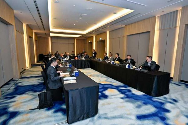 تشکیل جلسه کمیته فوتبال ساحلی و فوتسال با ریاست تاج