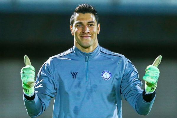  اخباری رقابت با بیرانوند را از سر می‌گیرد