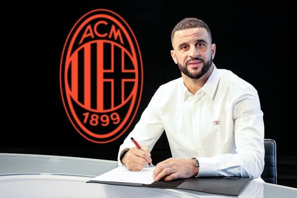  پیشنهاد ۵ میلیون یورویی میلان برای چه دائمی کردن قرارداد ستاره انگلیسی