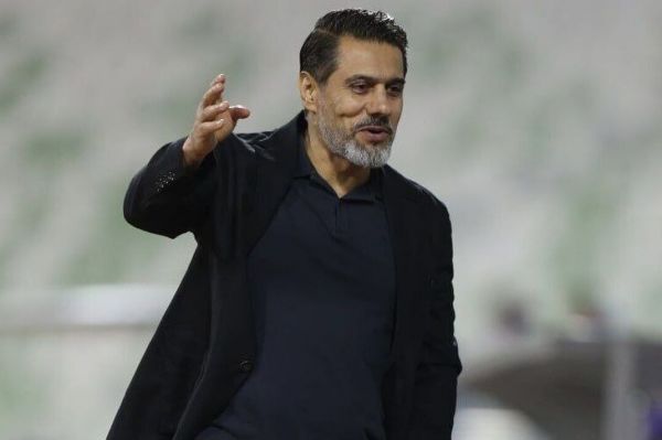  پیروانی  حرف‌های گل‌محمدی مربوط به سال ۹۱ است