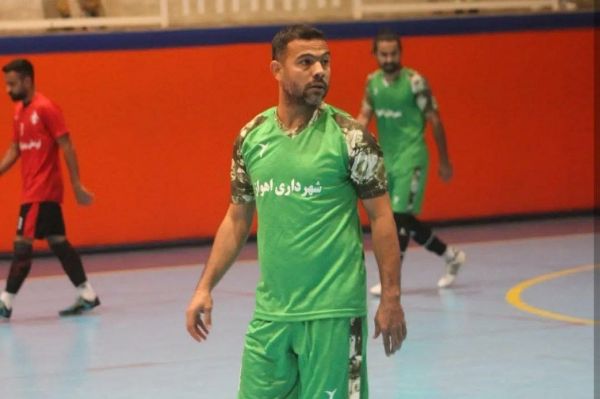 بازبکن سابق تیم ملی فوتسال درگذشت