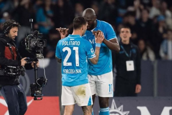  باخت میلان مقابل ناپولی با گلزنی لوکاکو