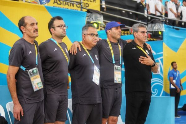  نادری  ما مثل یک خانواده هستیم