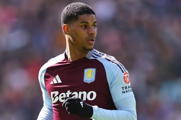 نظر سرمربی استون ویلا راجع به پیشرفت ستاره سابق منچستریونایتد