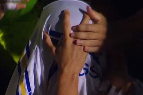  عکس؛ اشک‌های هافبک اسبق منچستریونایتد پس از مصدومیت