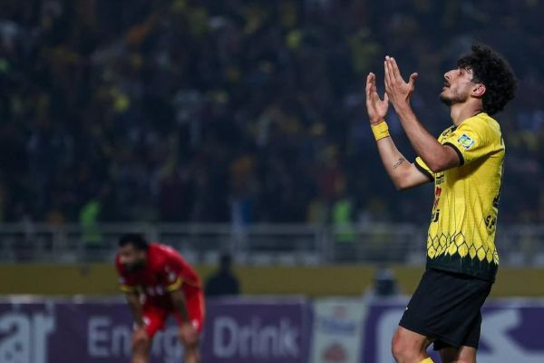  تیر دروازه و VAR علیه گلزنی جواد آقایی‌پور