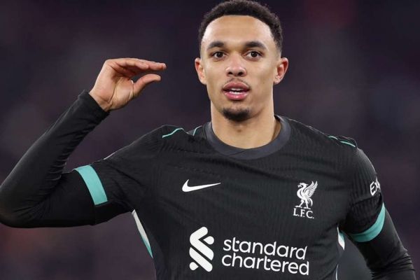  دفاع اسطوره منچستریونایتد از انتقال آرنولد به رئال مادرید