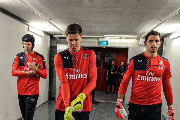  عکس؛ وقتی دروازه‌بان بارسلونا با امیلیانو مارتینز هم‌تیمی بود