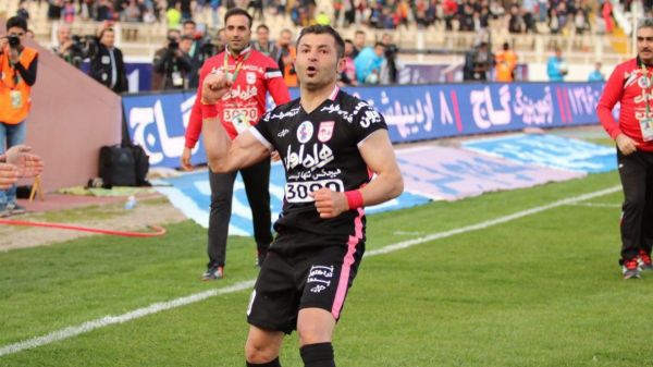  استقلال و تراکتور در فروردین؛ ماه تی‌تی