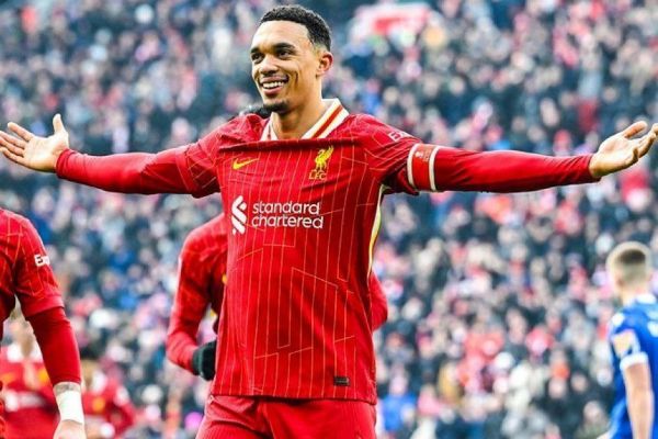 پیام ویژه هواداران لیورپول برای آرنولد پیش از دربی مرسی ساید