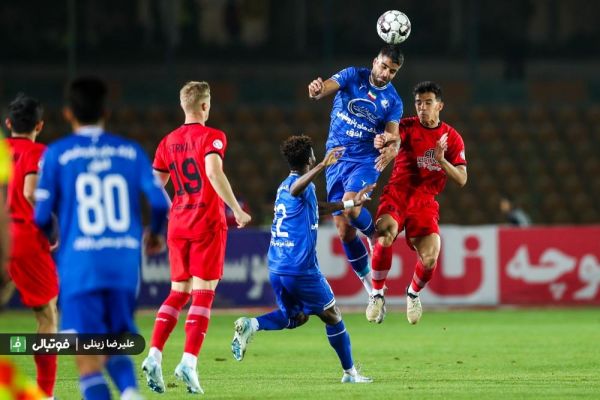  استقلال با ۷ غایب به مصاف تراکتور می‌رود