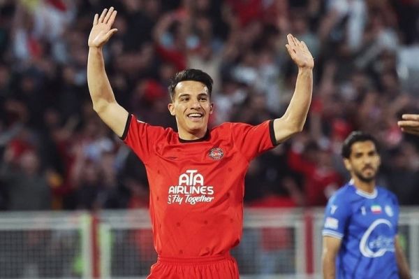  حسین‌زاده  از هواداران ممنونم که حمایت کردند